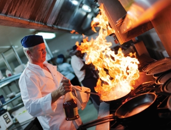 Kitchen exhaust fan casings and cowls